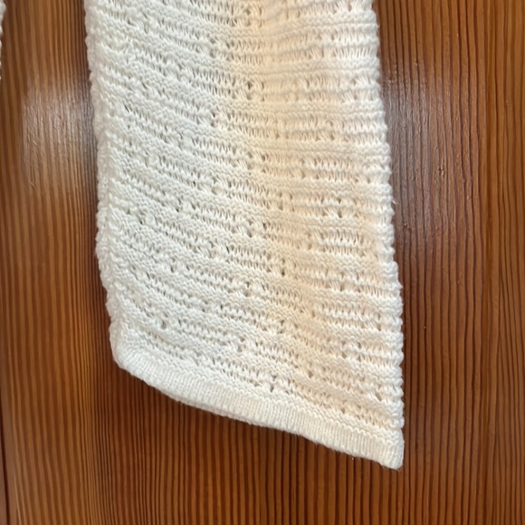 COPY - Liz Claiborne White Crochet Knit Sweater.  Woman’s Medium - Picture 5 of 7